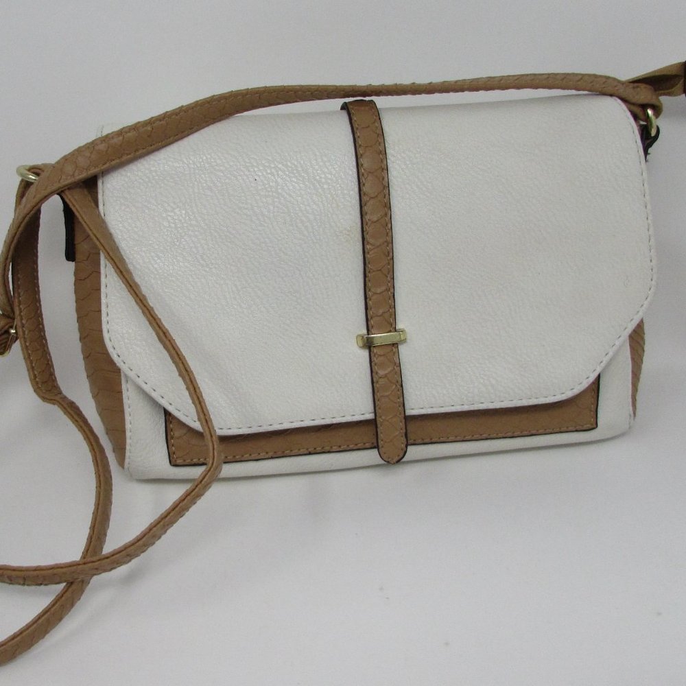 APT 9 BEIGE AND TAN  HANDBAG  SHOULDER PURSE BAG - FLAP AND SNAP CLOSURE!